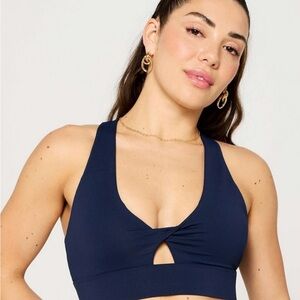 Fabletics oasis twist medium impact sports bra deep navy